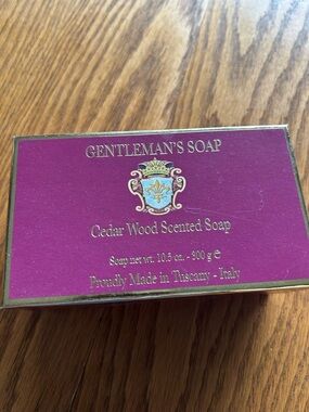 GENTLEMAN’S SOAP CEDAR WOOD SCENTED SOAP FOR MAN MADE IN ITALY